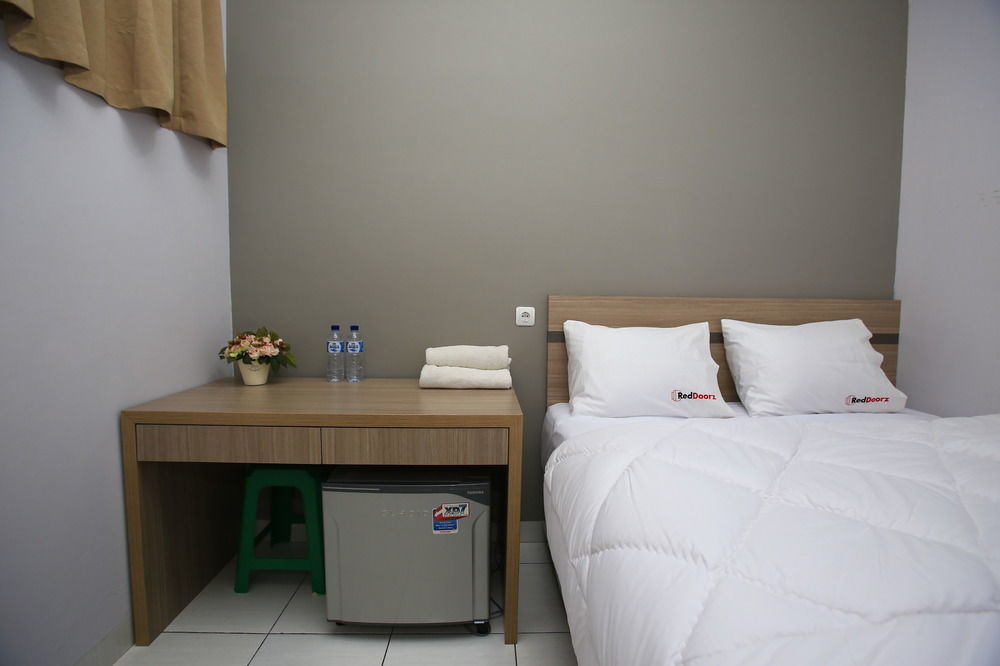 Reddoorz @ Karet Pedurenan 2 จาการ์ตา ภายนอก รูปภาพ